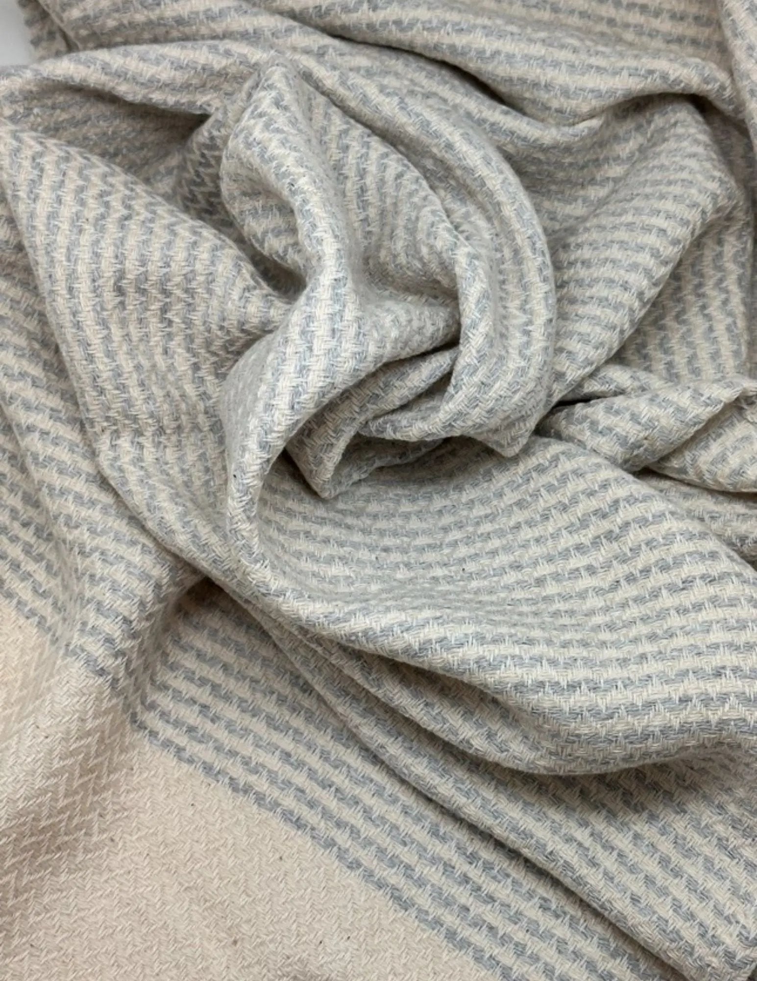 Turkish Hand Towel - Natural & Absorbent - Dotty Pattern
